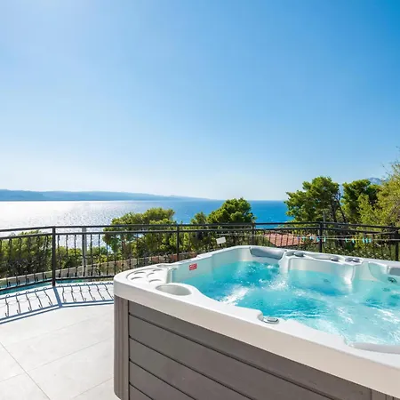 Casa de Férias Gorgeous In Brela With House Sea View Baška Voda