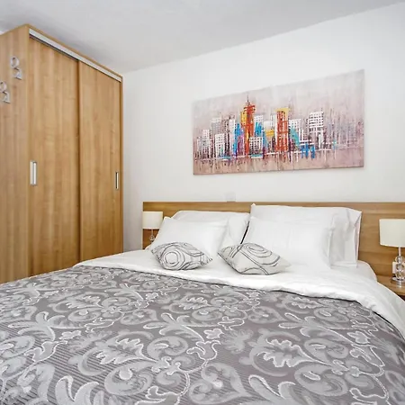Gorgeous In Brela With House Sea View Holiday home Baska Voda